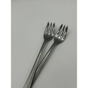 VTG 2 Small cocktail fork northland Japan stainless steel. Flaw on one fork